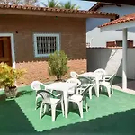 Ubatuba Surf Suites